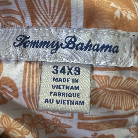 Tommy Bahama Men's Size 34X9 Stone Khaki Chip Shot 10" Performance Golf Shorts - Picture 3 of 7